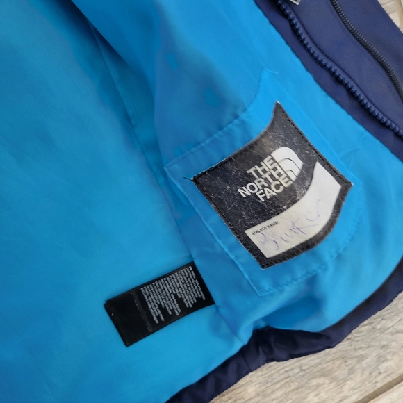 The North Face Navy Blue Hooded Jacket - Picture 4 of 4